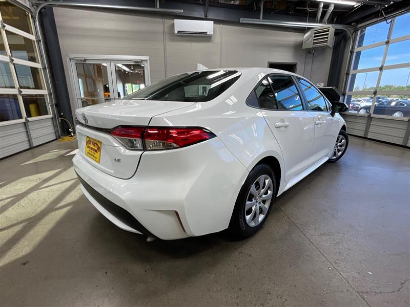 2022 TOYOTA COROLLA LE