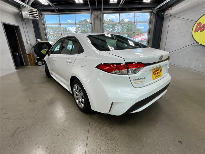 2022 TOYOTA COROLLA LE