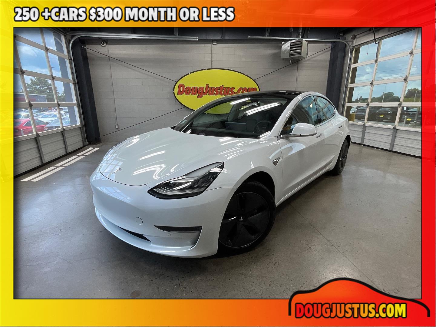 2020 Tesla Model 3 Standard Range Plus's photo