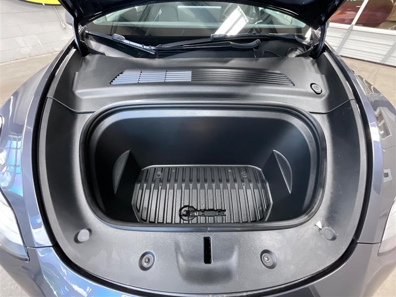 2021 TESLA MODEL Y *NEW HIGH VOLTAGE BATTERY*