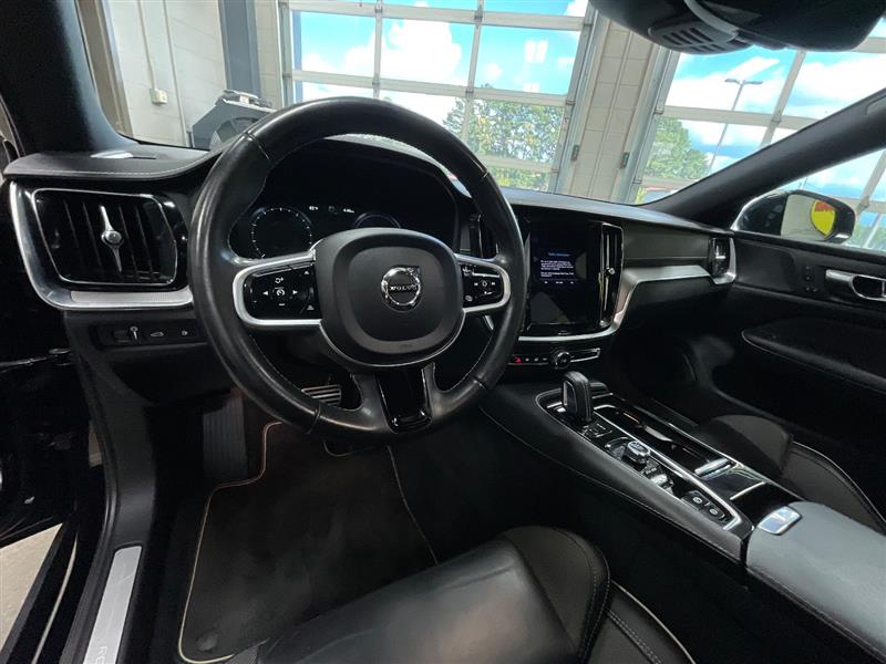 2021 VOLVO S60 R-DESIGN