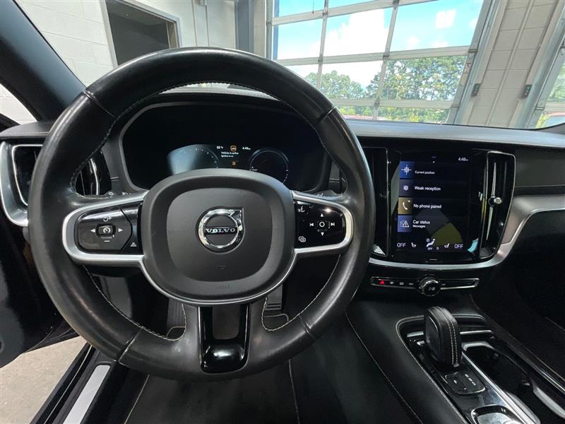 2021 VOLVO S60 R-DESIGN