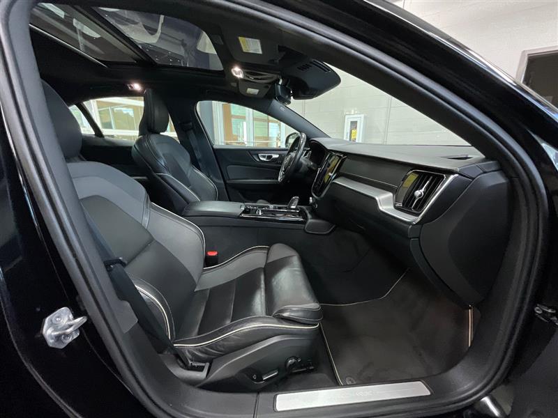 2021 VOLVO S60 R-DESIGN