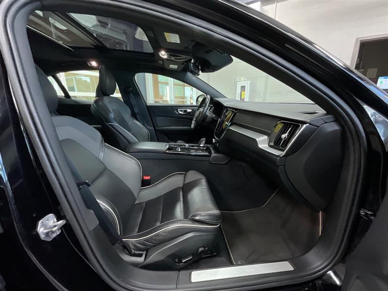 2021 VOLVO S60 R-DESIGN