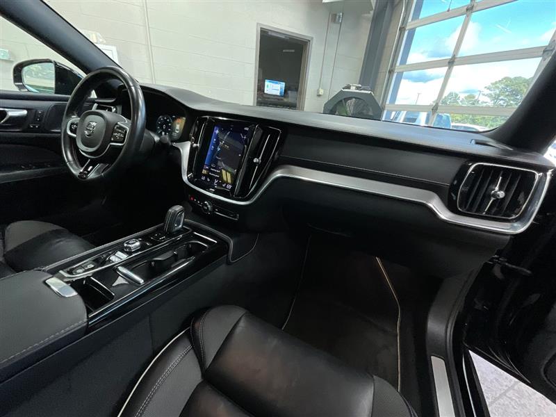 2021 VOLVO S60 R-DESIGN