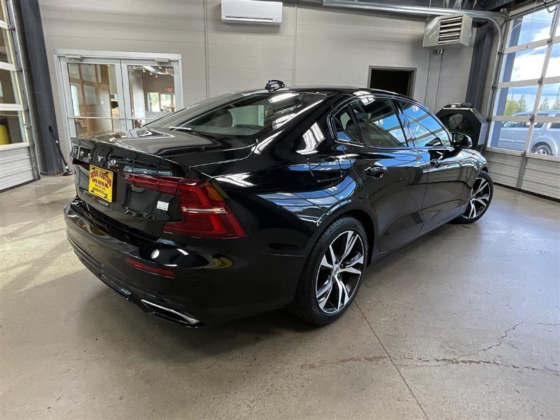 2021 VOLVO S60 R-DESIGN