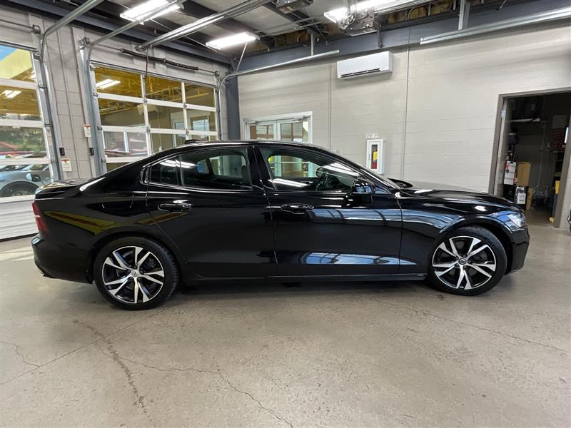 2021 VOLVO S60 R-DESIGN