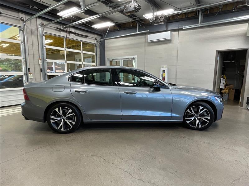 2021 VOLVO S60 R-DESIGN