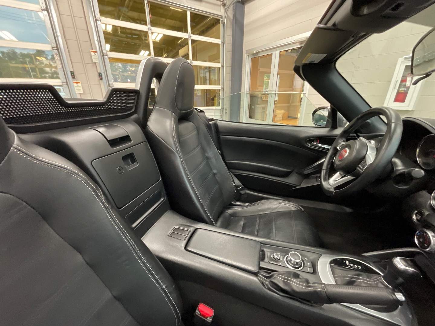 2017 FIAT 124 Spider Lusso - Photo 19