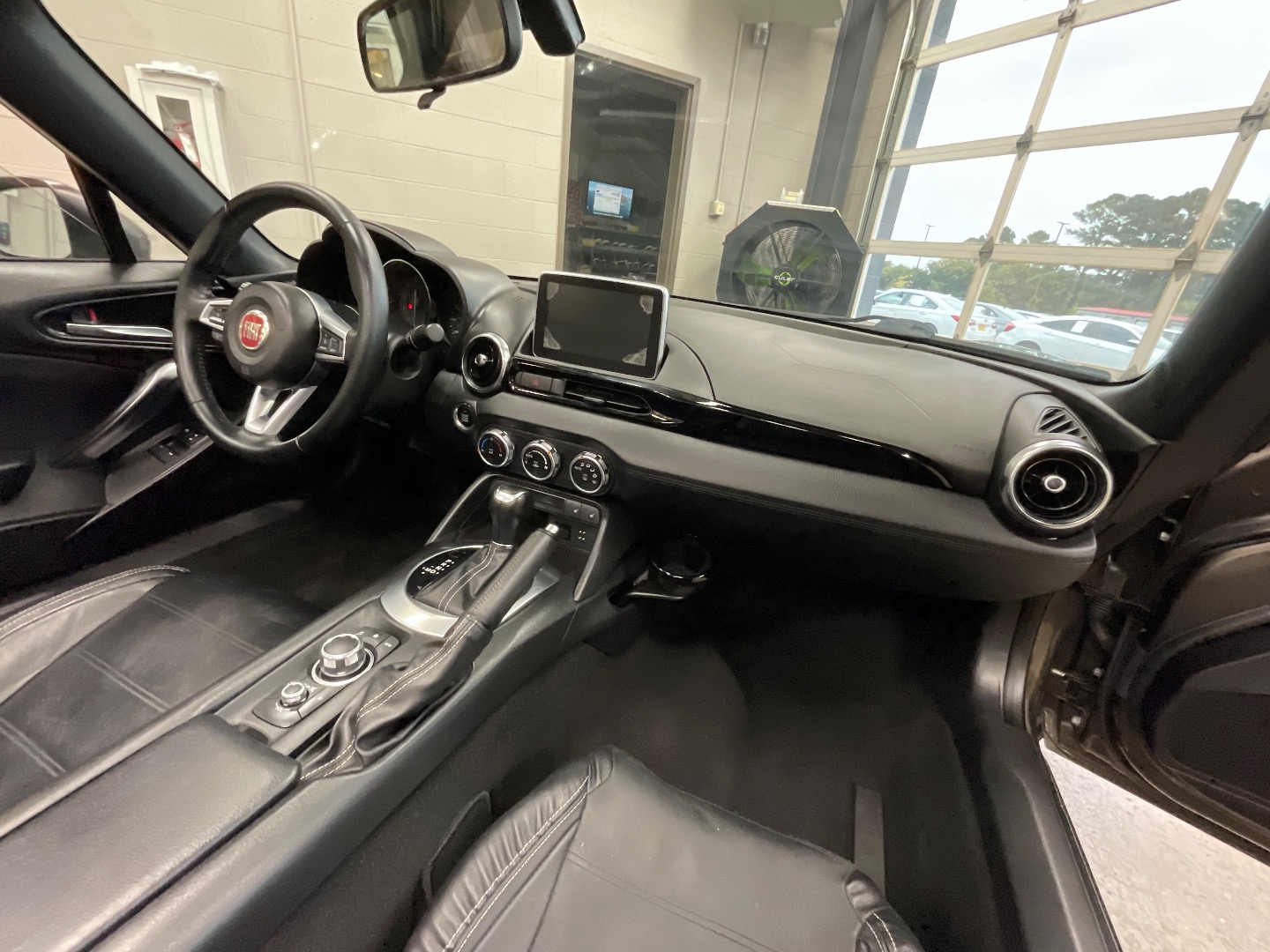2017 FIAT 124 Spider Lusso - Photo 20