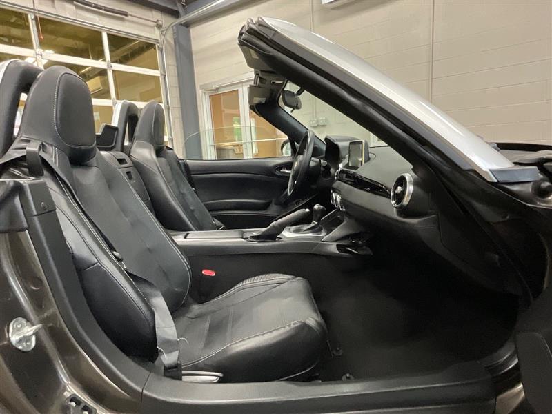 2017 FIAT 124 SPIDER LUSSO