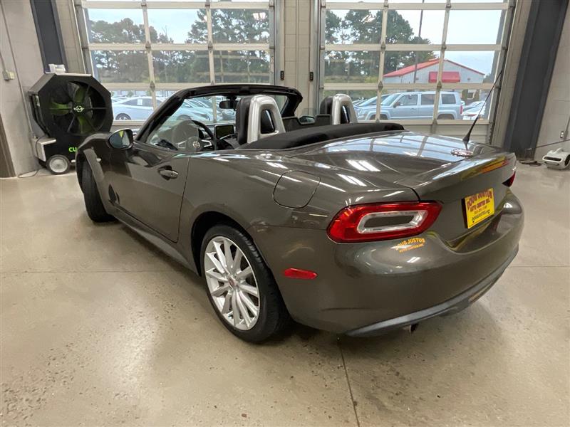 2017 FIAT 124 SPIDER LUSSO