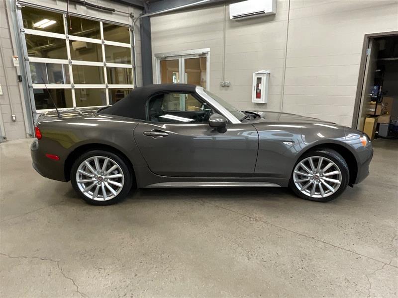 2017 FIAT 124 SPIDER LUSSO