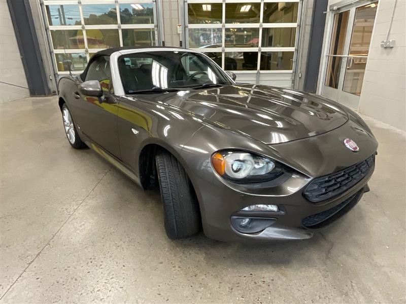2017 FIAT 124 SPIDER LUSSO