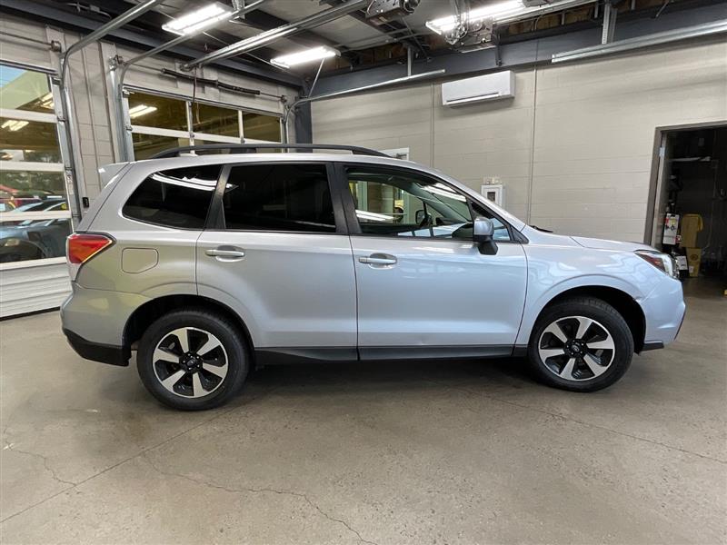 2017 SUBARU FORESTER PREMIUM