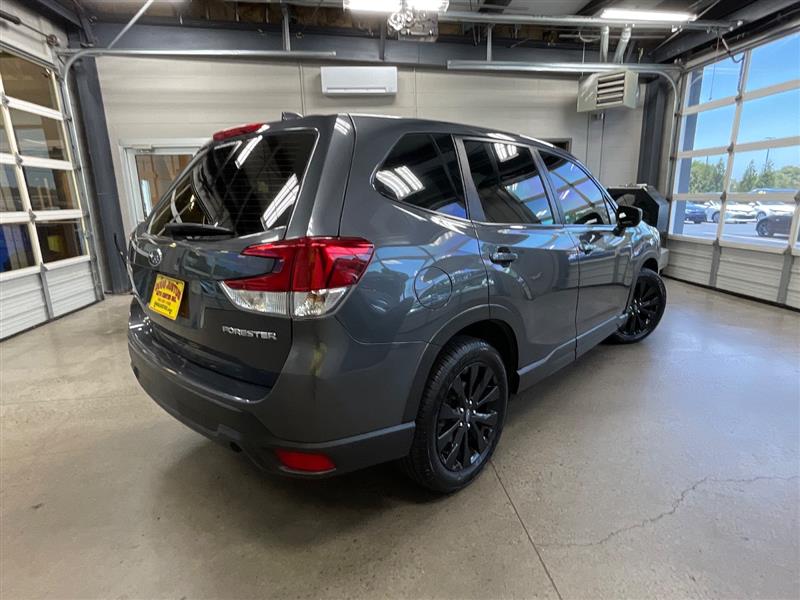 2022 SUBARU FORESTER 