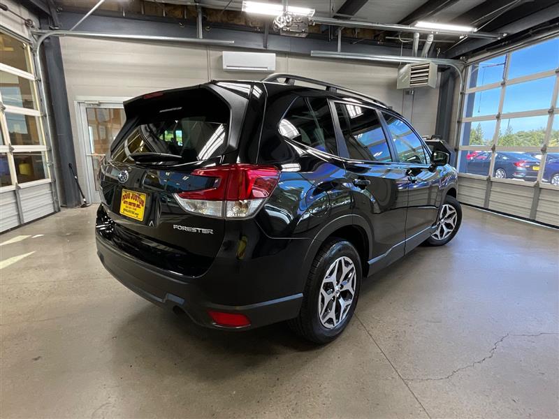 2024 SUBARU FORESTER PREMIUM