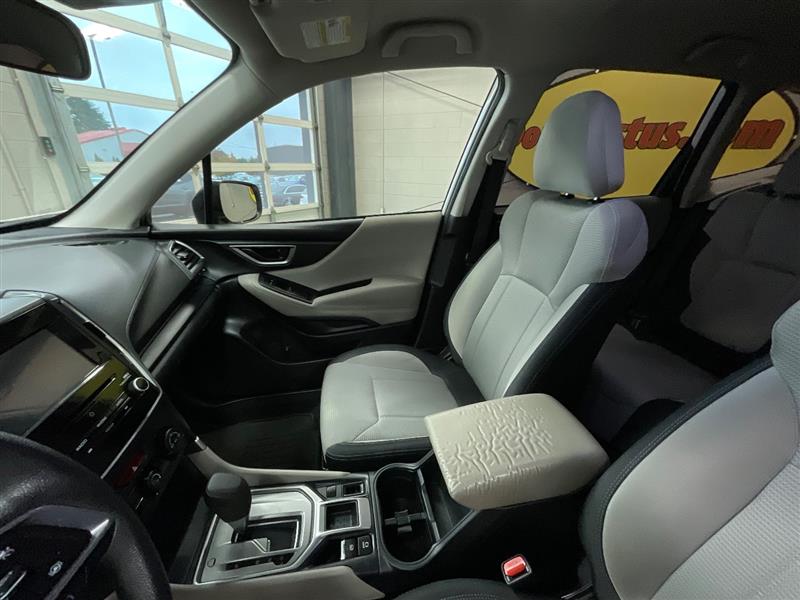2022 SUBARU FORESTER 