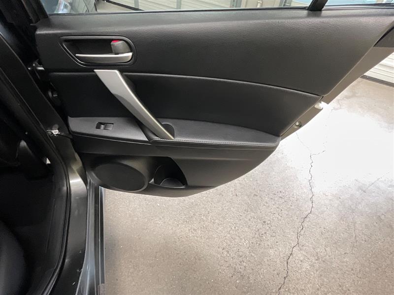 2011 MAZDA 3 HATCHBACK s Grand Touring