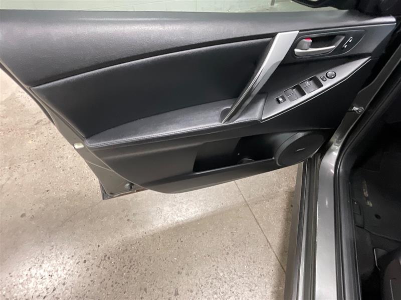 2011 MAZDA 3 HATCHBACK s Grand Touring