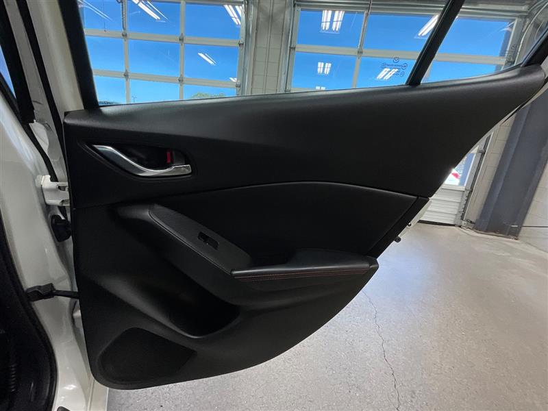 2016 MAZDA MAZDA3 S GRAND TOURING