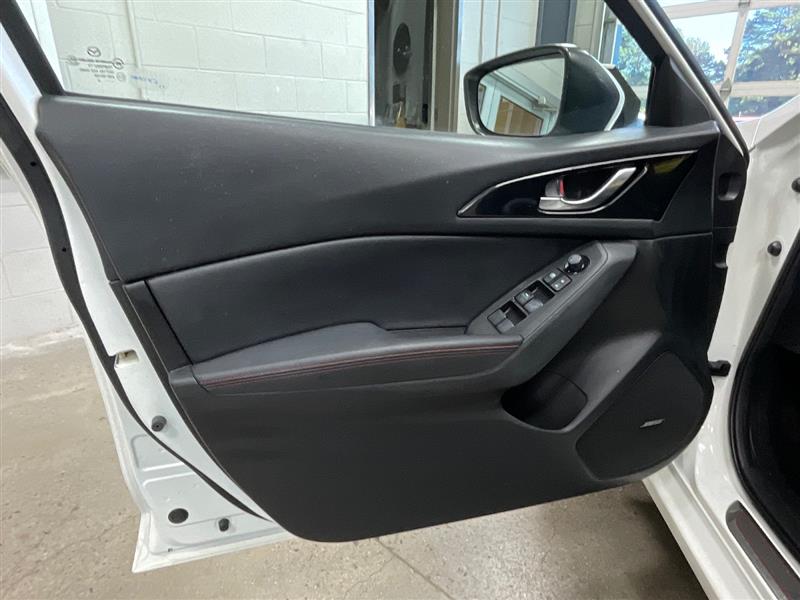 2016 MAZDA MAZDA3 S GRAND TOURING