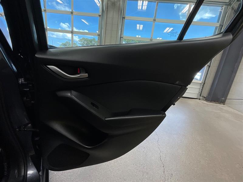 2016 MAZDA MAZDA3 I SPORT
