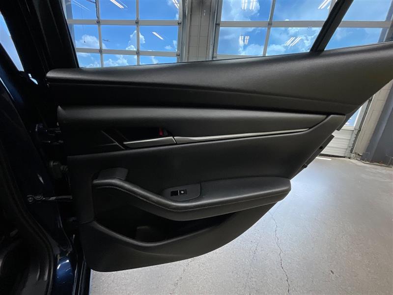 2021 MAZDA MAZDA3 Select 