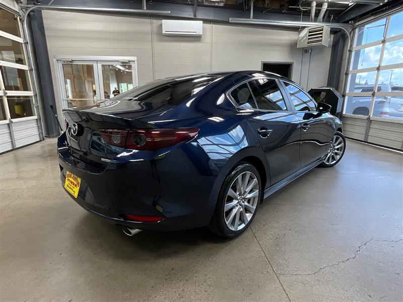 2021 MAZDA MAZDA3 Select 
