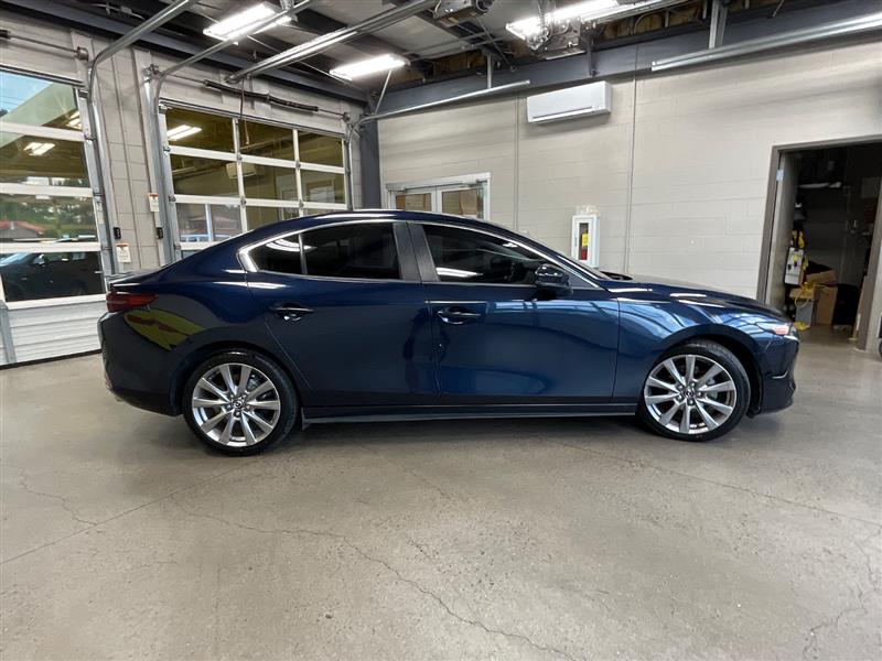2021 MAZDA MAZDA3 Select 