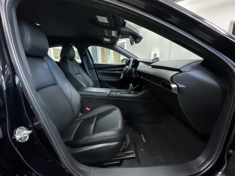2022 MAZDA MAZDA3 HATCHBACK Select