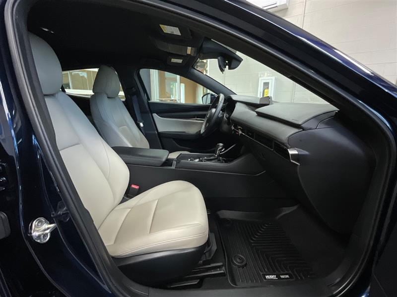 2019 MAZDA MAZDA3 HATCHBACK Preferred
