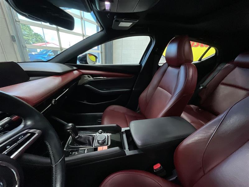 2019 MAZDA MAZDA3 HATCHBACK w/Premium Pkg