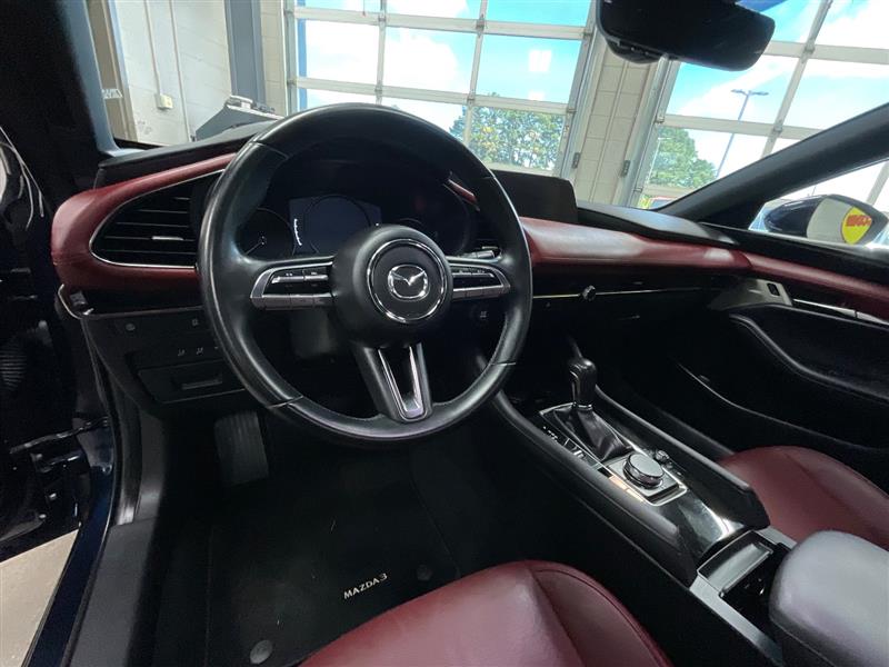 2019 MAZDA MAZDA3 HATCHBACK w/Premium Pkg