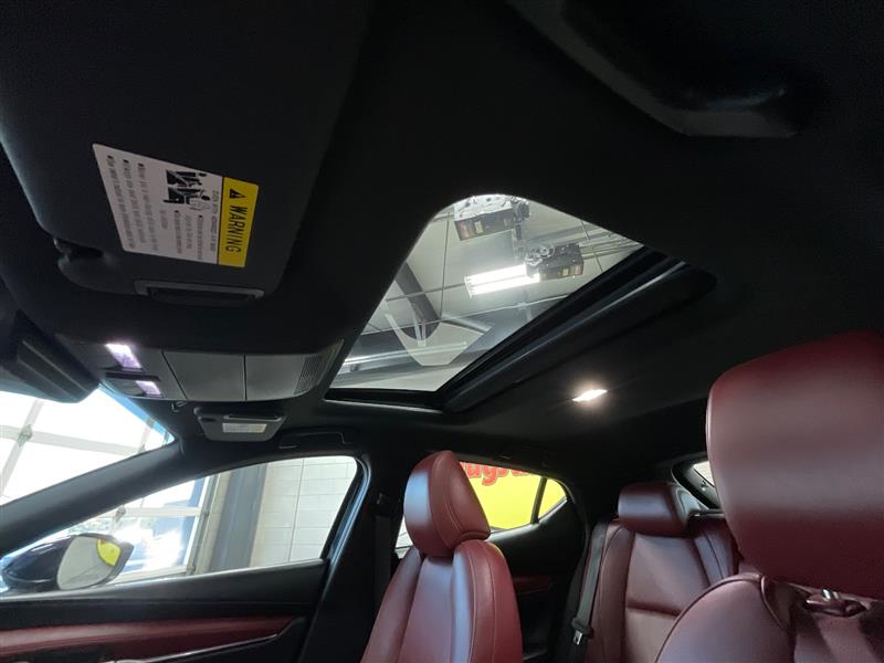 2019 MAZDA MAZDA3 HATCHBACK w/Premium Pkg