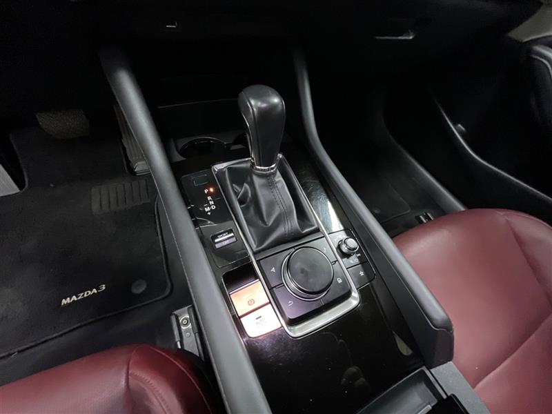 2019 MAZDA MAZDA3 HATCHBACK w/Premium Pkg