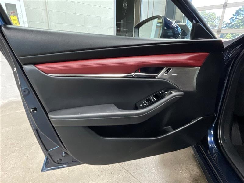 2019 MAZDA MAZDA3 HATCHBACK w/Premium Pkg