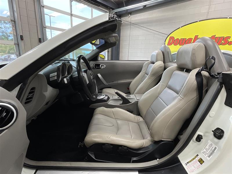 2004 NISSAN 350Z TOURING