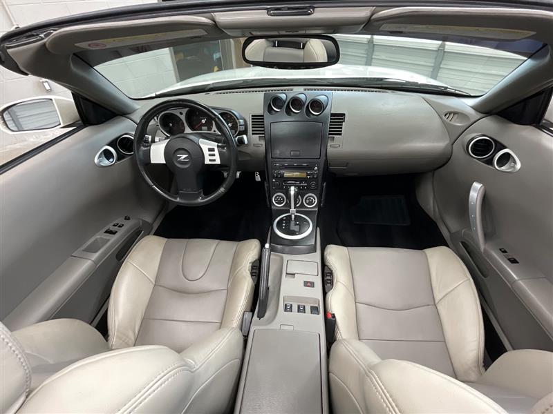 2004 NISSAN 350Z TOURING