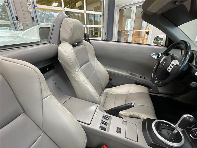 2004 NISSAN 350Z TOURING