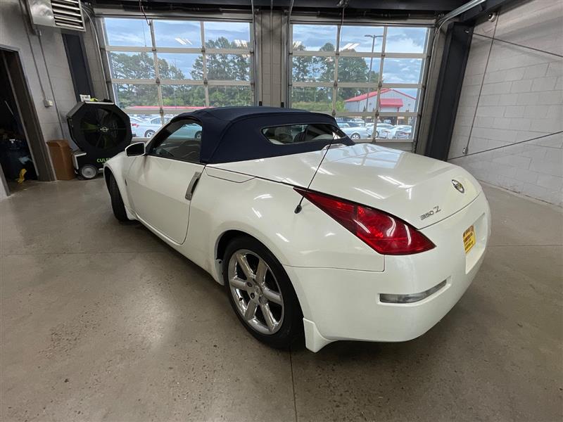 2004 NISSAN 350Z TOURING