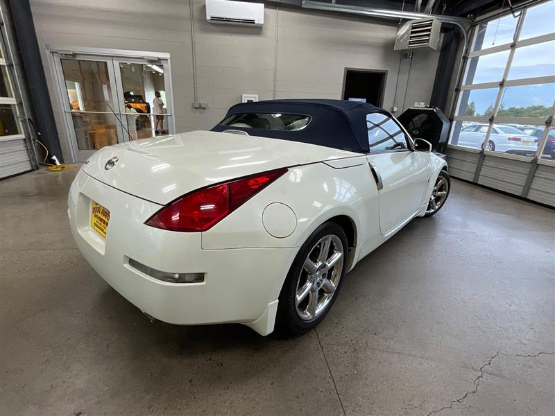 2004 NISSAN 350Z TOURING
