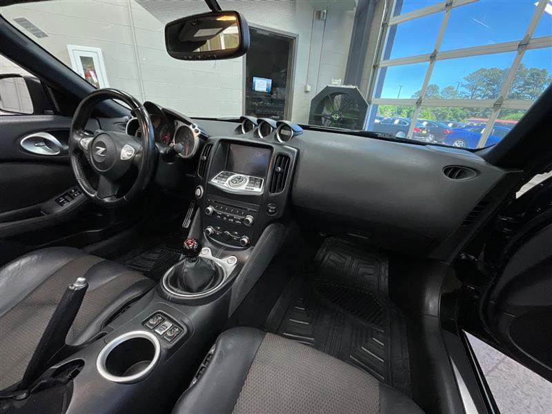 2012 NISSAN 370Z TOURING