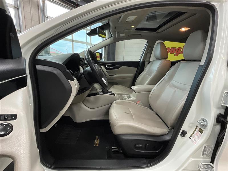 2017 NISSAN ROGUE SPORT SL
