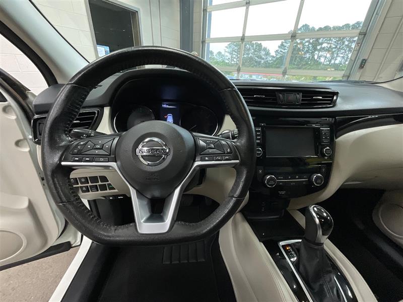 2017 NISSAN ROGUE SPORT SL