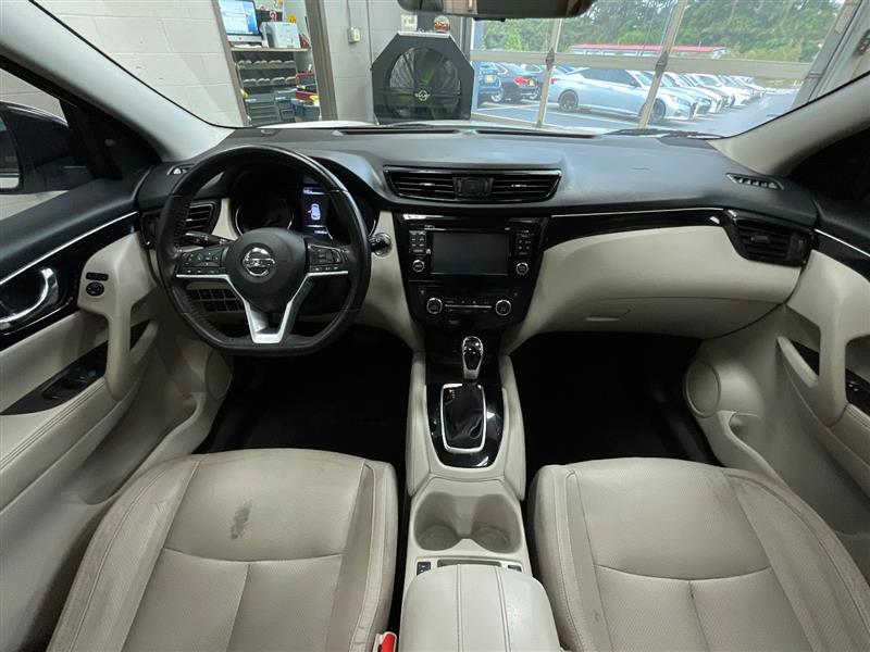 2017 NISSAN ROGUE SPORT SL