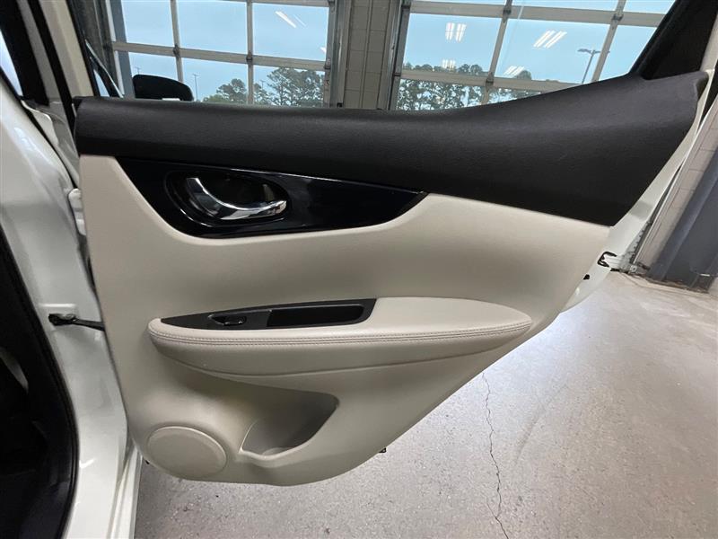 2017 NISSAN ROGUE SPORT SL