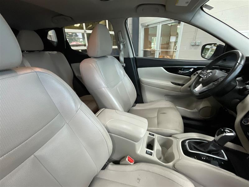2017 NISSAN ROGUE SPORT SL