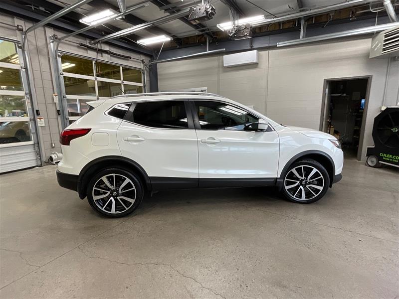 2017 NISSAN ROGUE SPORT SL