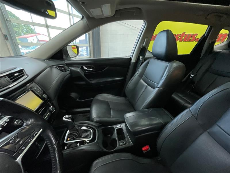 2017 NISSAN ROGUE SL